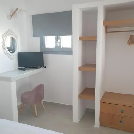 Kalypso Apartment Pera Gyalos
